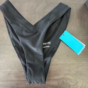 NWT Black Bikini Bottom M/L